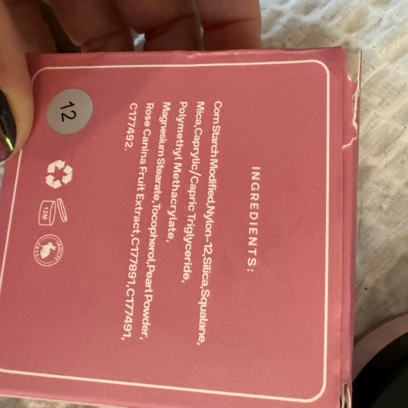 Allaura blurring setting powder brand new only opened to see color! - Picture 5 of 8